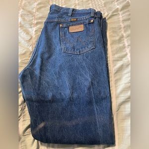 Wrangler 36x32 worn maybe twice. Smoke free home